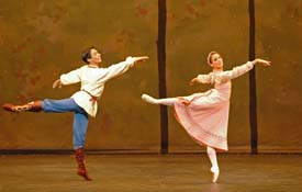 Fernada Oliveira as Gerda and Yosvani Ramos as Kay