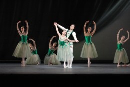Roberta Marquez and Valeri Hristov in Emeralds