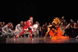 Valeri Hristov as Ivan Tsarevich and Gary Avis as The Immortal Kostchei