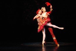 Roberta Marquez as the Firebird and Valeri Hristov as Ivan Tsarevich